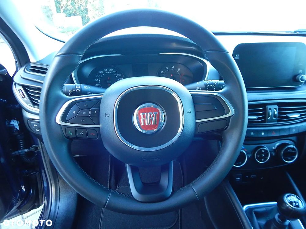 Fiat Tipo ver-1-4-t--jet-16v-easy - 11