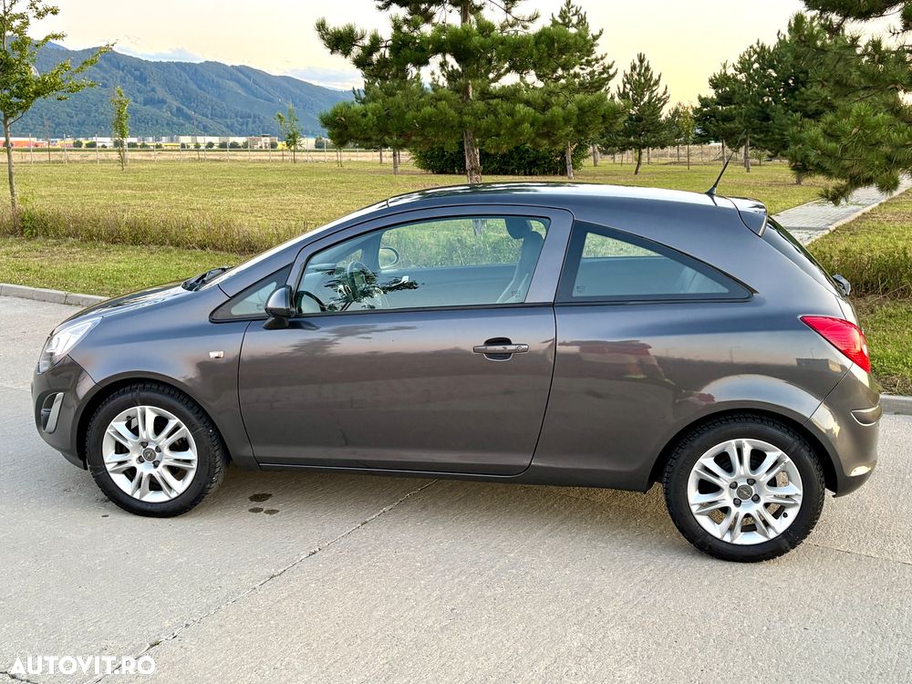 Opel Corsa 1.4 Sport - 11