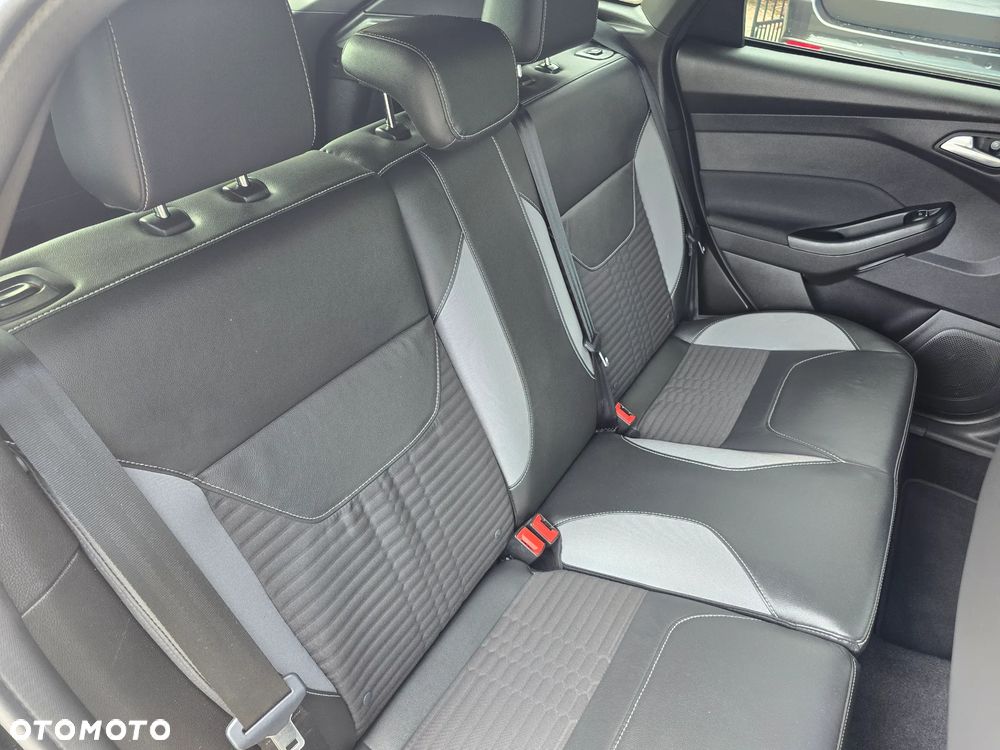 Ford Focus - 14