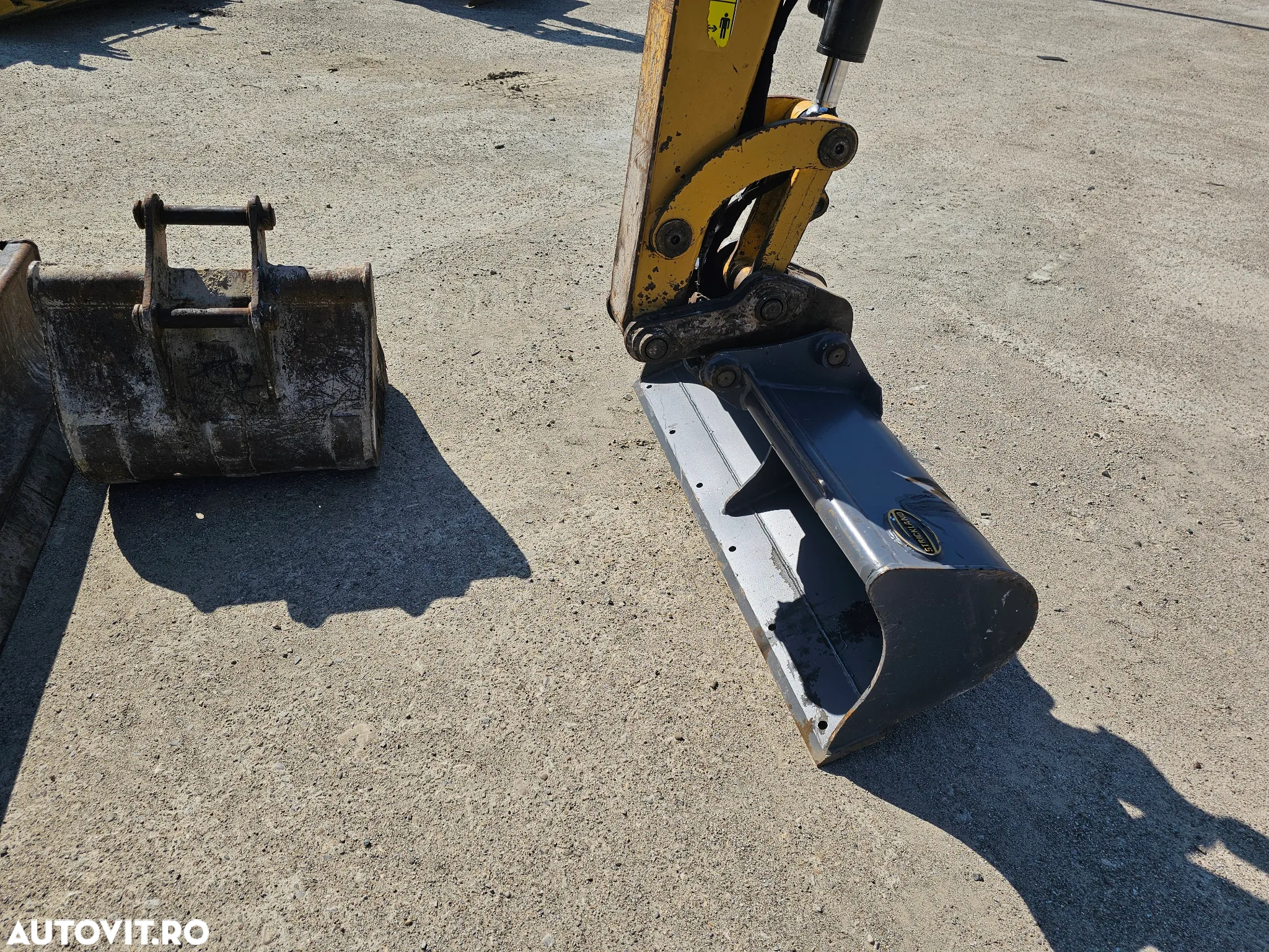 Caterpillar Cat 305 E 2 CR miniexcavator midiexcavator compact - 7