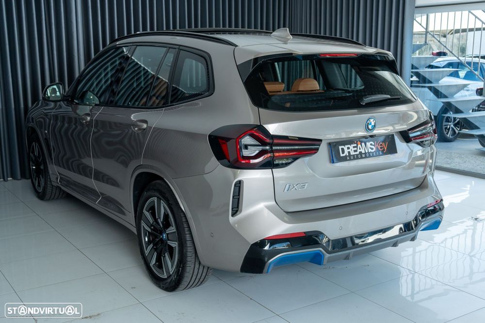 BMW iX3 M Sport Inspiring - 36