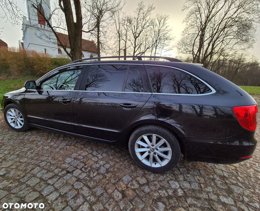 Skoda Superb 1.6 TDI GreenLine - 8
