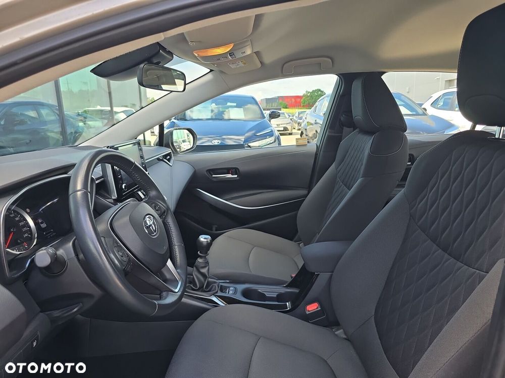 Toyota Corolla 1.5 Comfort - 11