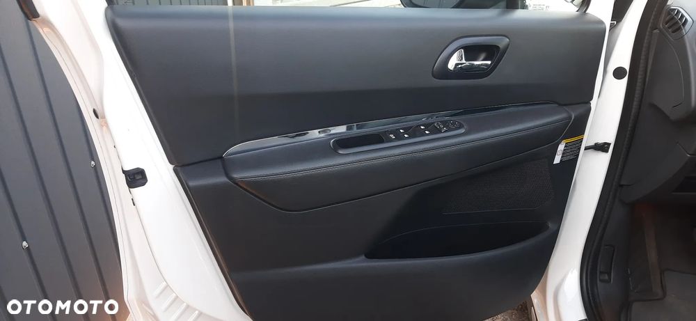 Peugeot 3008 HDi 115 Allure - 20