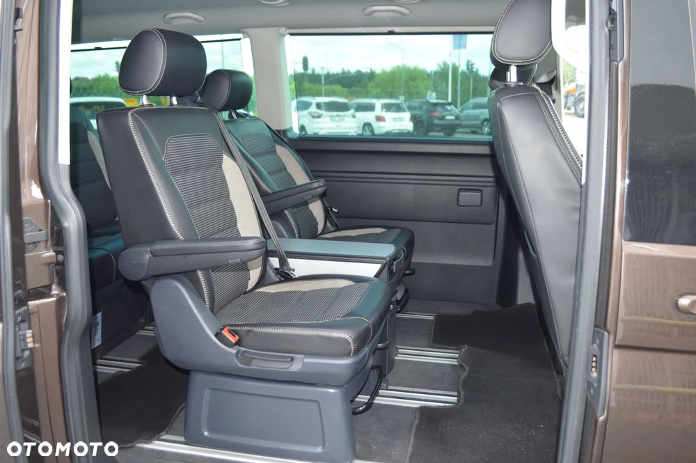 Volkswagen Multivan - 13