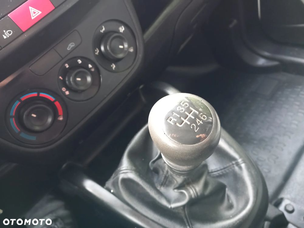 Opel Combo - 34