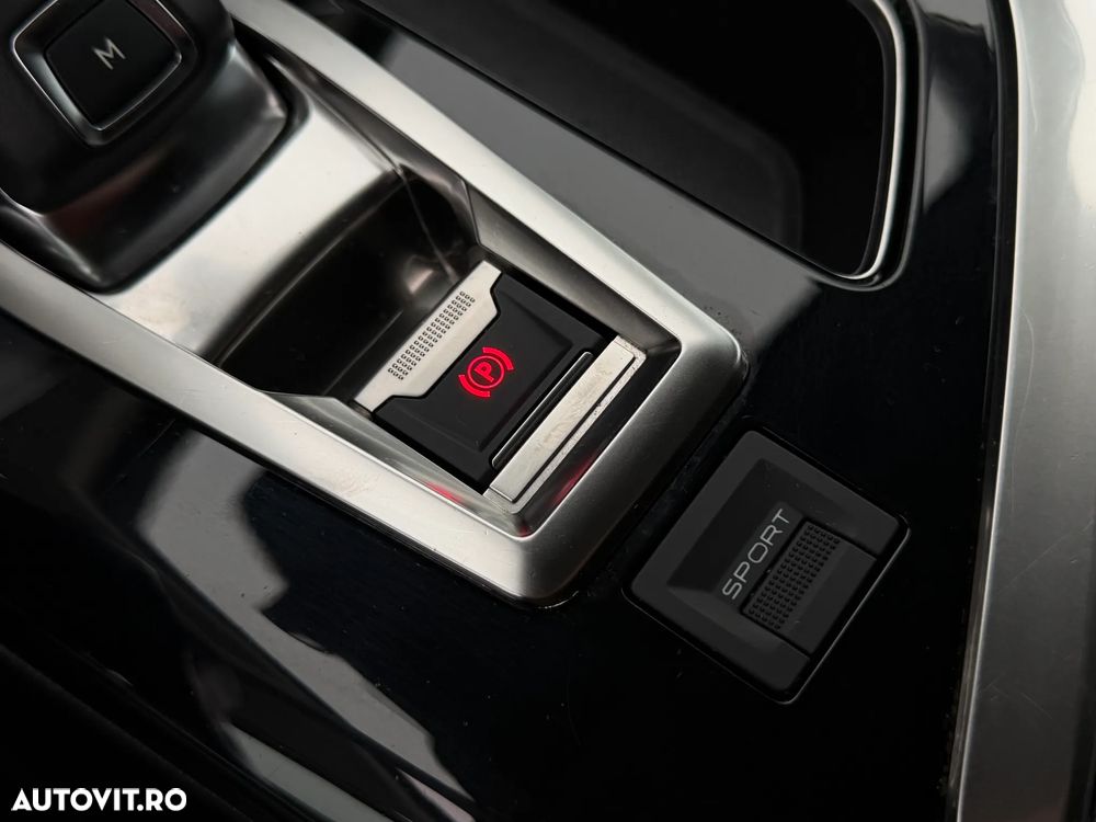 Peugeot 3008 PureTech 130 Stop & Start GPF EAT8 Active Business-Paket - 31