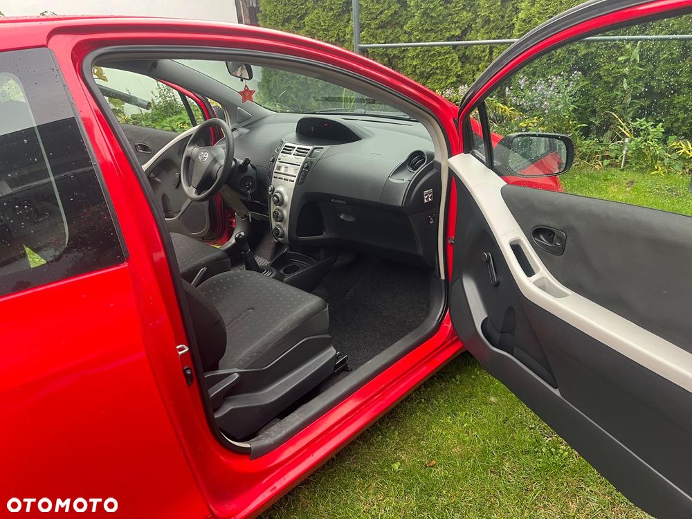 Toyota Yaris - 6