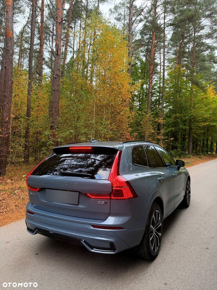 Volvo XC 60 B5 B AWD Ultimate Dark - 10