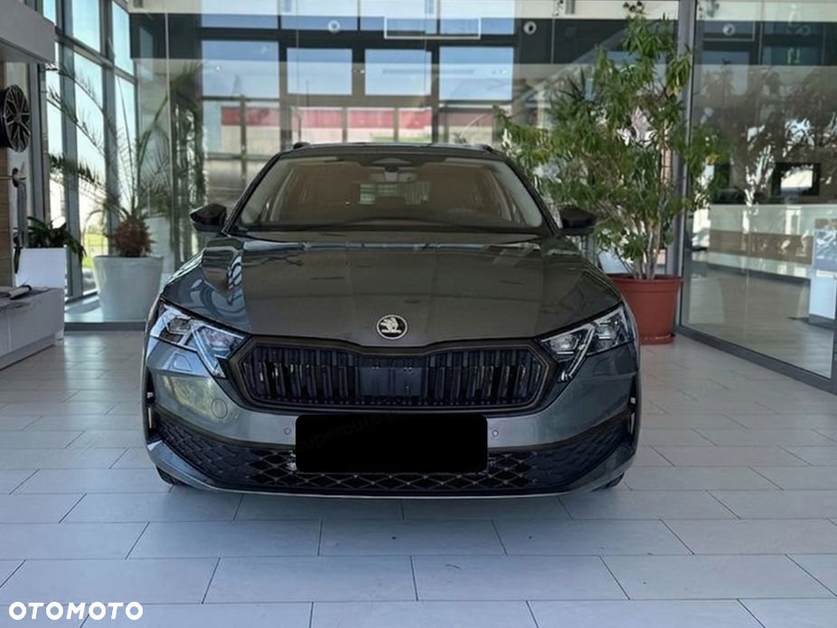 Skoda Octavia 2.0 TSI Sportline Tech 4x4 DSG - 3