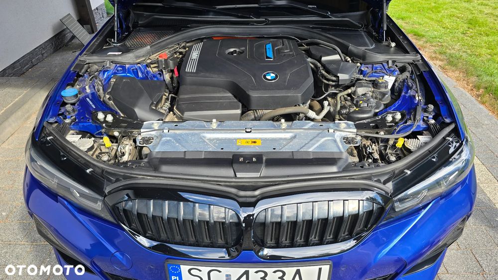 BMW Seria 3 330e xDrive M Sport sport - 11