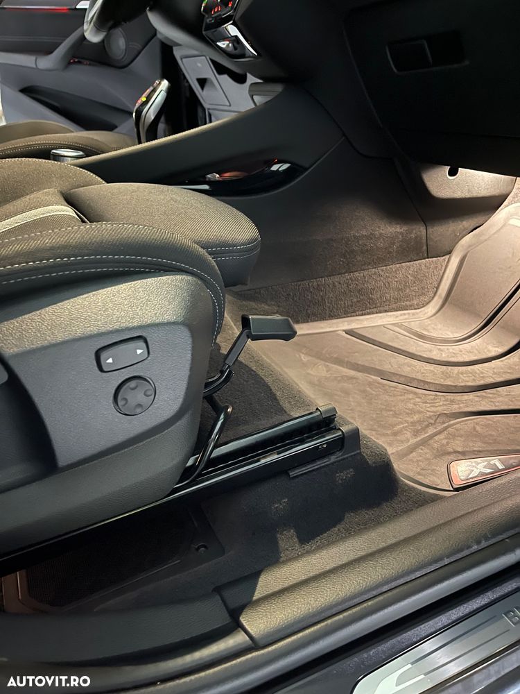 BMW X1 xDrive20d AT - 27