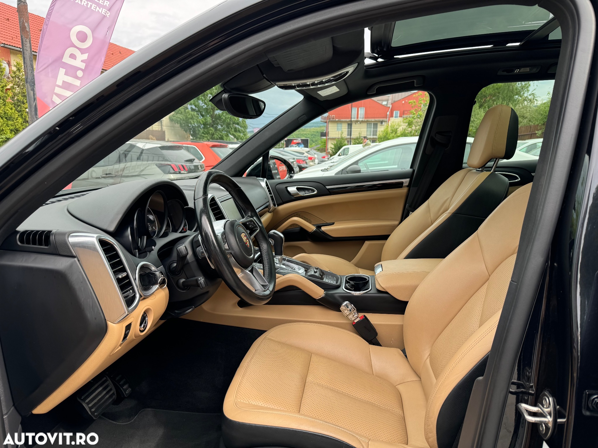 Porsche Cayenne 3.0 L - 8