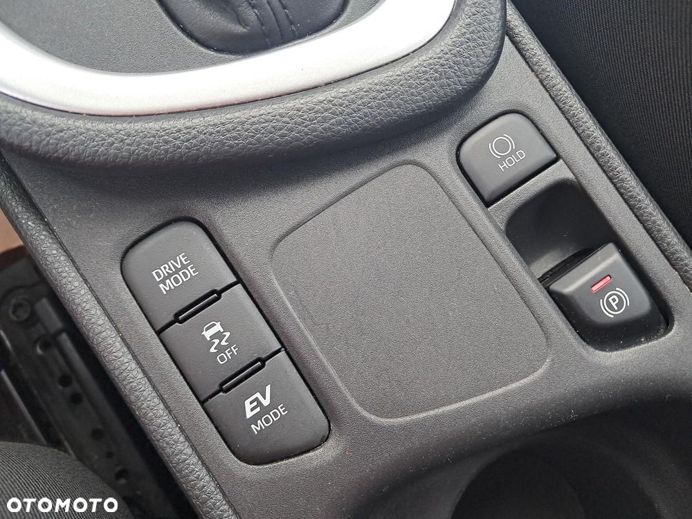 Toyota Yaris Hybrid 1.5 Comfort - 21