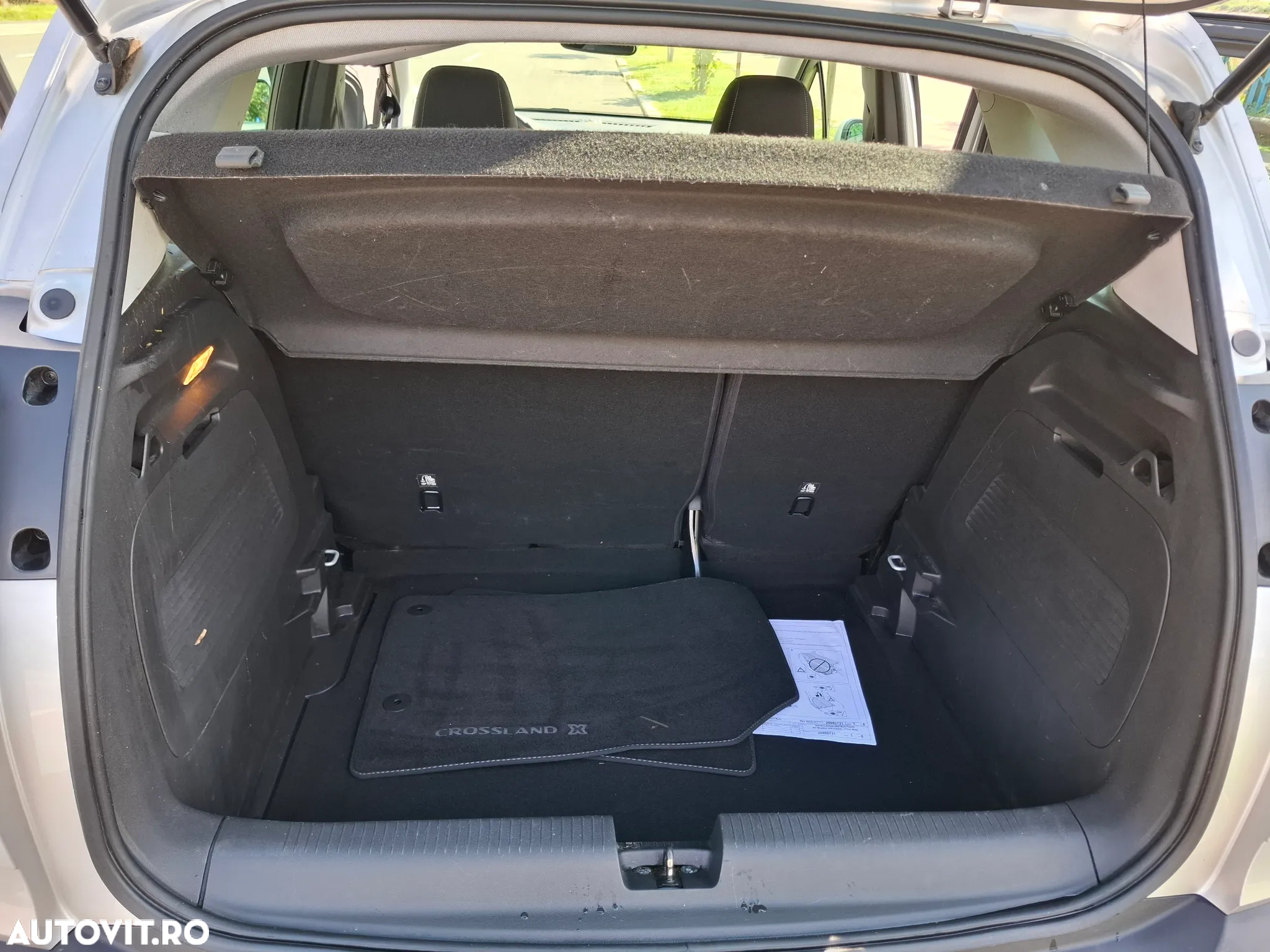Opel Crossland - 8