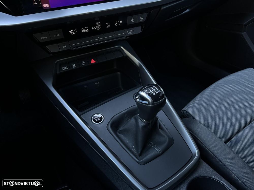 Audi A3 Limousine 30 TFSI S line - 15