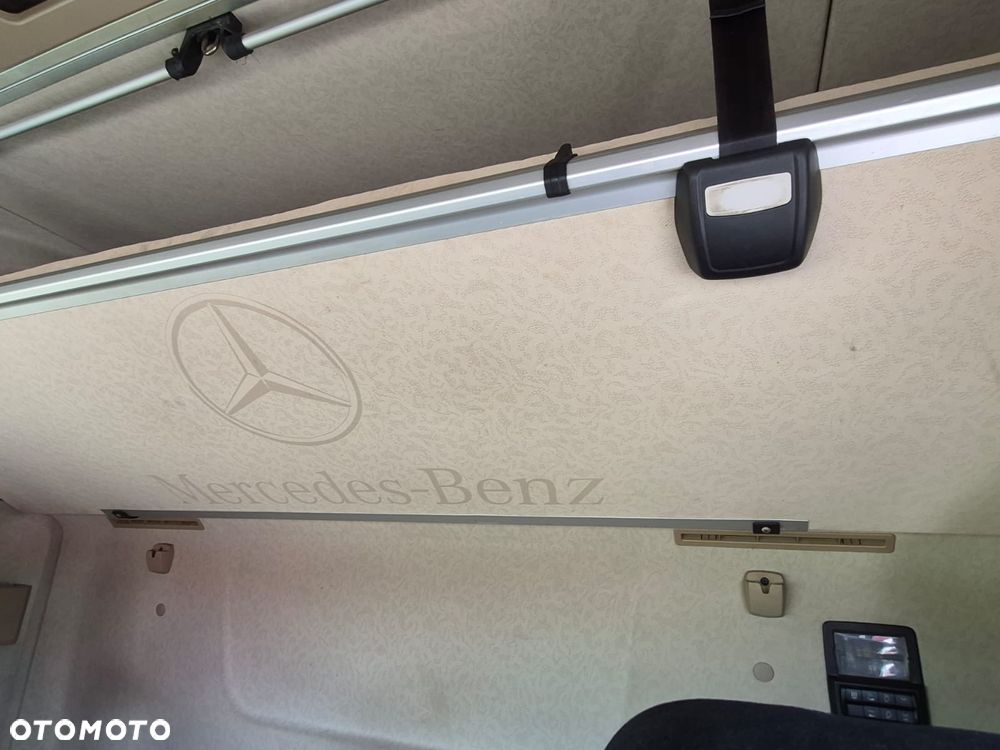 Mercedes-Benz ACTROS - 7
