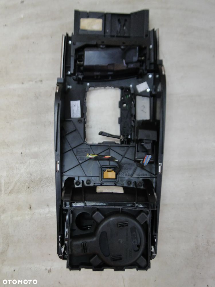 AUDI A6 C6 OSŁONA OBUDOWA TUNEL ŚRODKOWY DEKOR EUROPA - 13