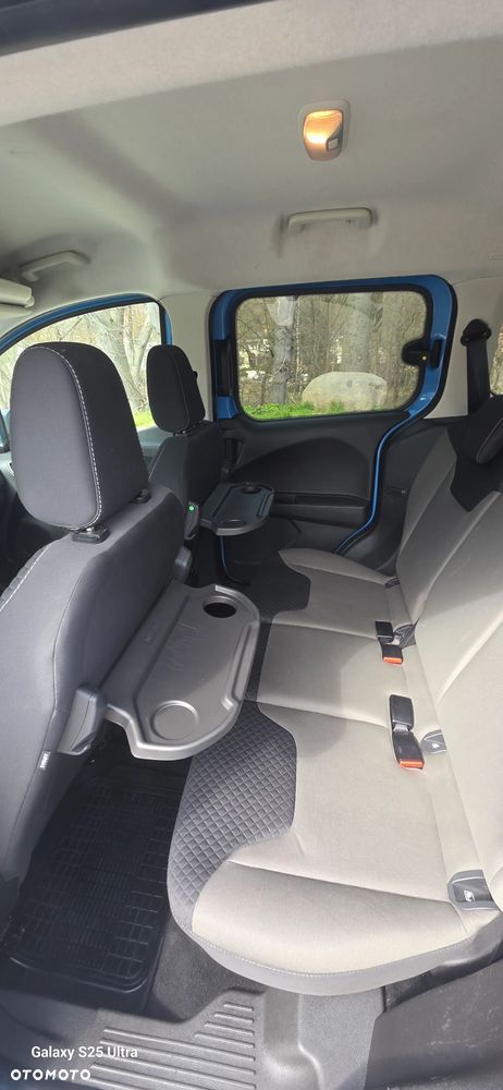 Ford Tourneo Courier 1.0 EcoBoost Ambiente - 15