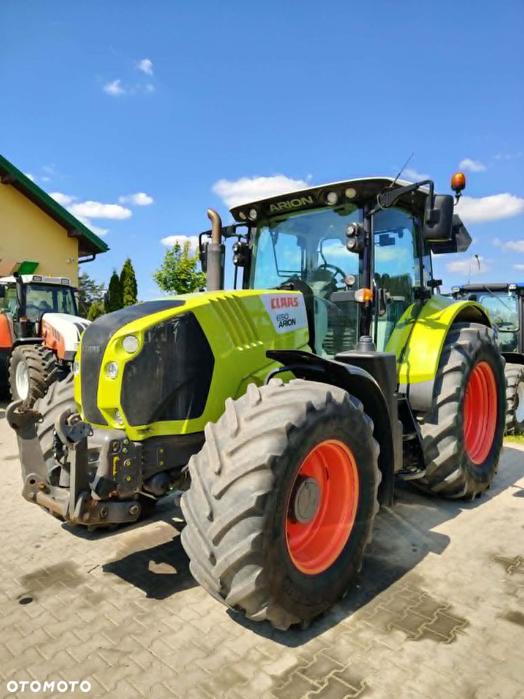 Claas ARION 650 - 3