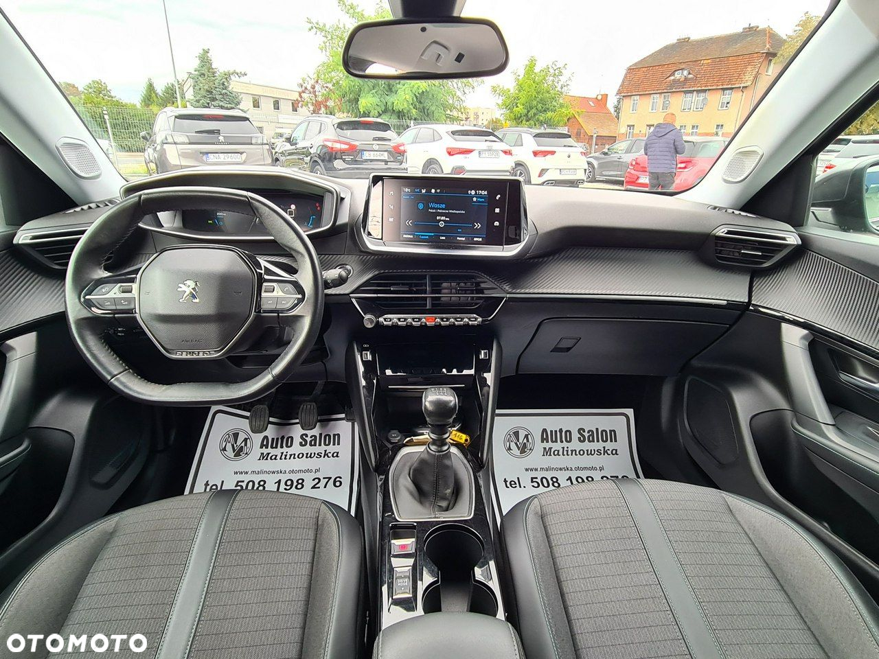 Peugeot 2008 1.2 PureTech Allure S&S - 11