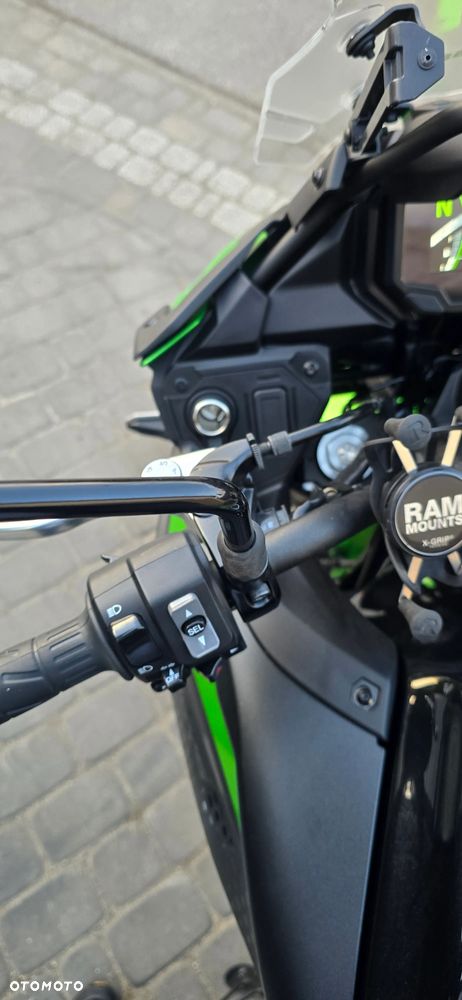 Kawasaki Versys 650 - 12