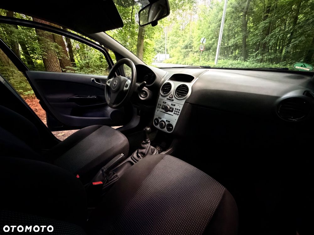 Opel Corsa - 20