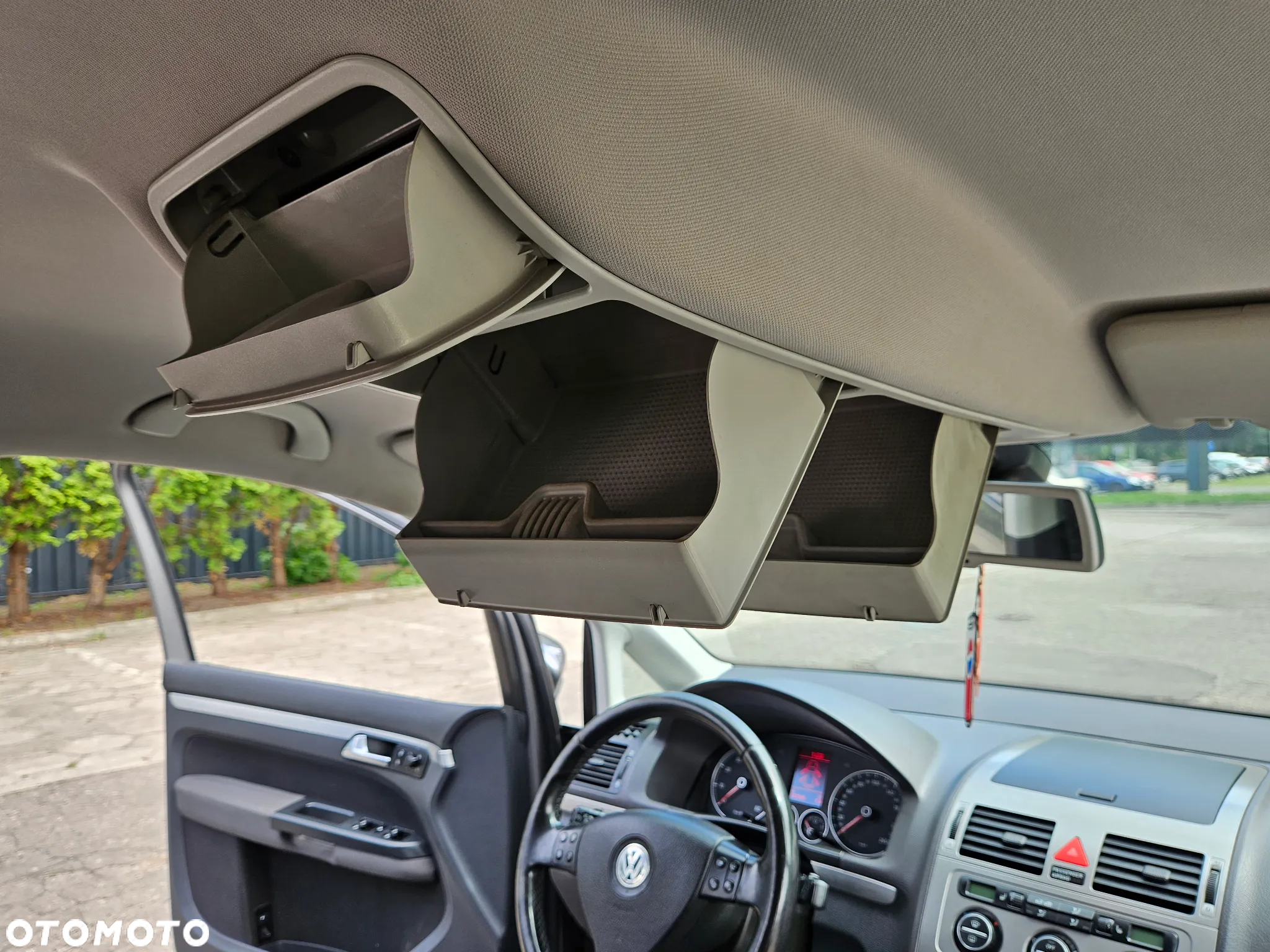 Volkswagen Touran 1.4 TSI Highline - 32