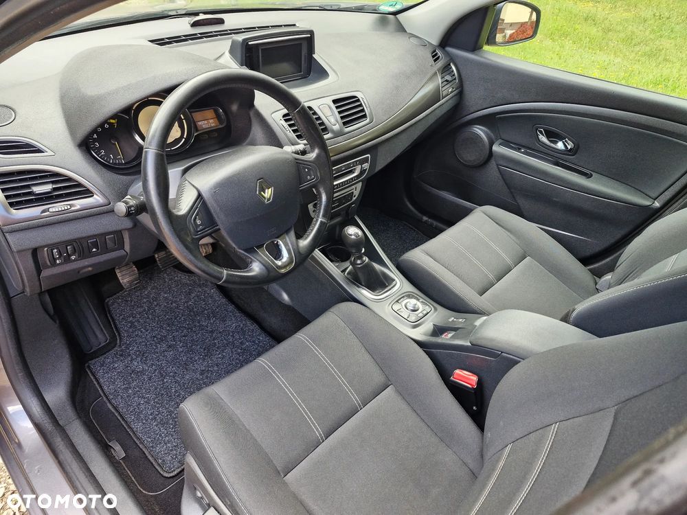Renault Megane 1.6 16V 110 Paris - 6
