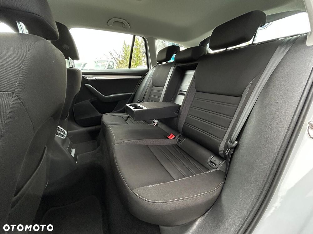 Skoda Octavia 1.5 TSI ACT Ambition DSG - 18