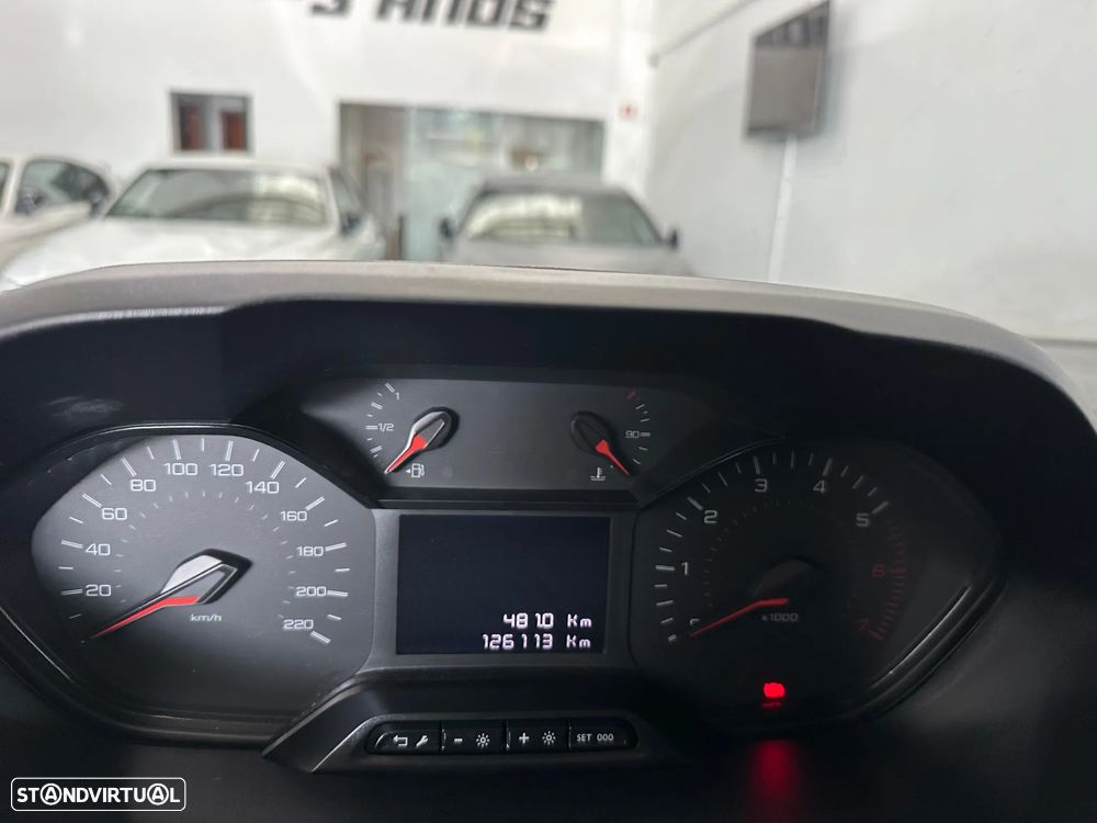 Peugeot Partner 1.6 BlueHDI - 18