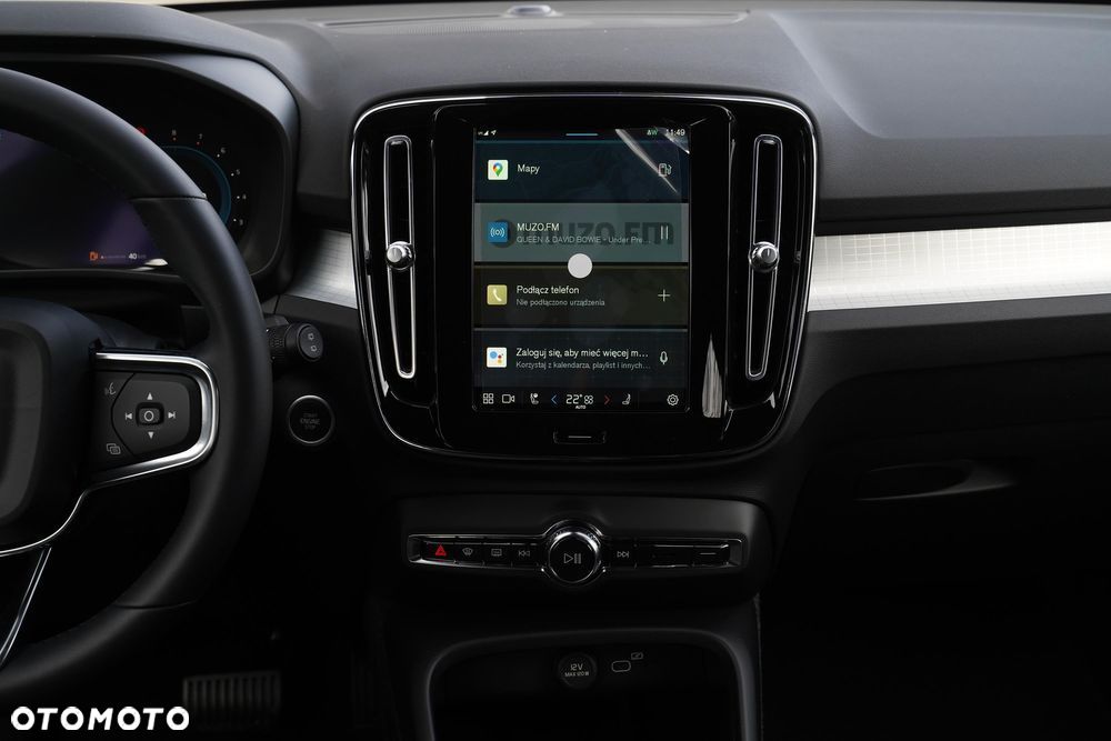Volvo XC 40 B3 Plus Dark - 17