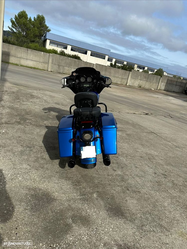 Harley-Davidson FLHT - 4
