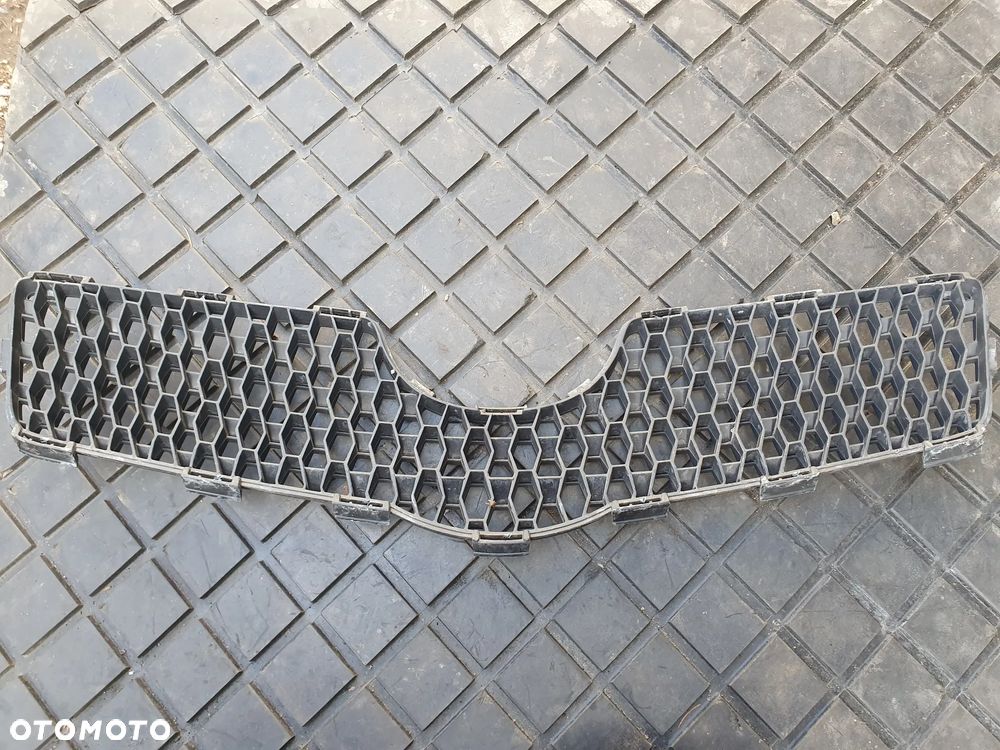 TOYOTA YARIS II 2006-2009--ATRAPA GRILL ORYGINAŁ 53111-0D140 - 2