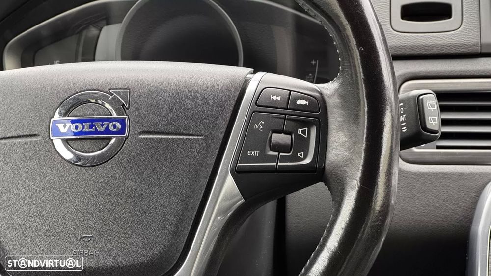 Volvo XC 70 2.0 D4 Momentum - 25