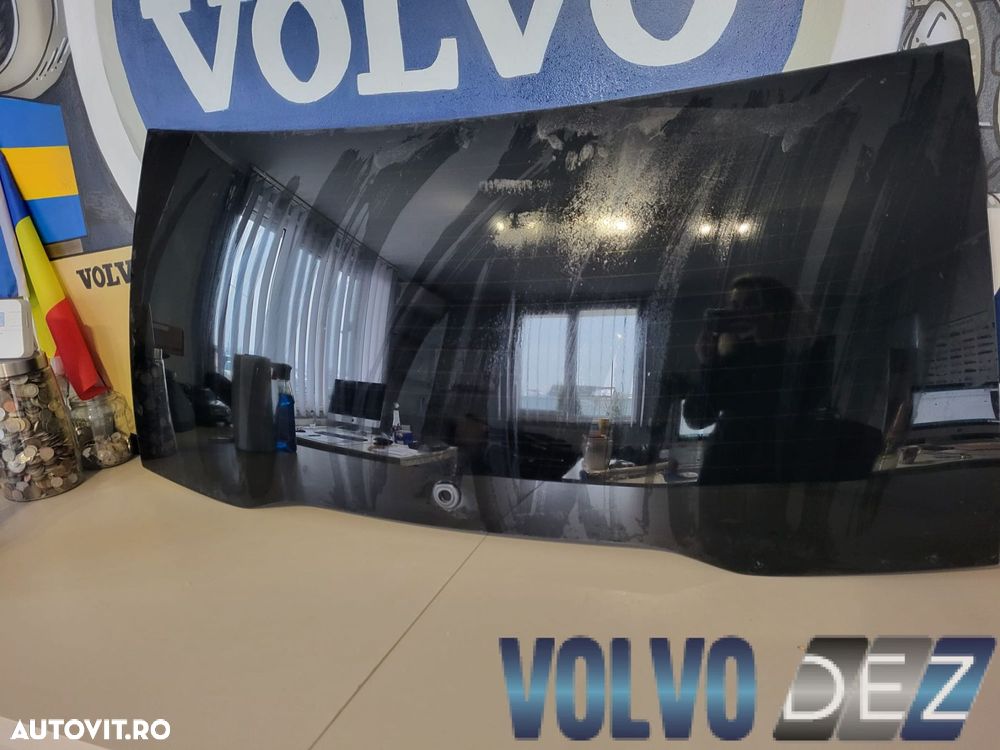 Luneta VOLVO XC90 2015-2022