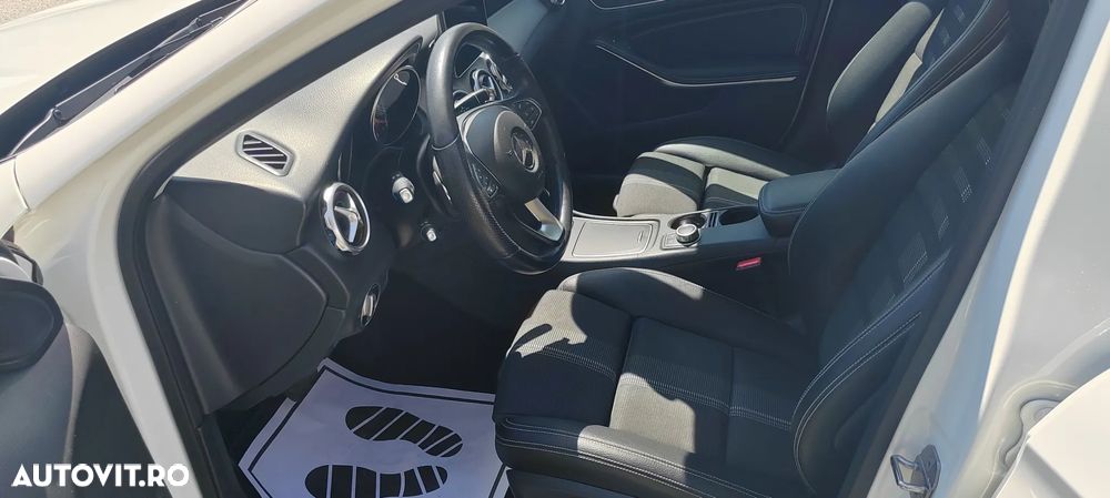 Mercedes-Benz GLA 250 4MATIC Aut. - 11