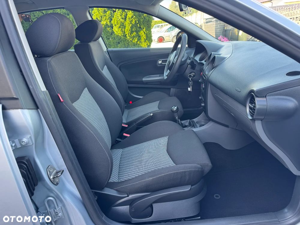 Seat Ibiza 1.4 16V Sport Edition - 29