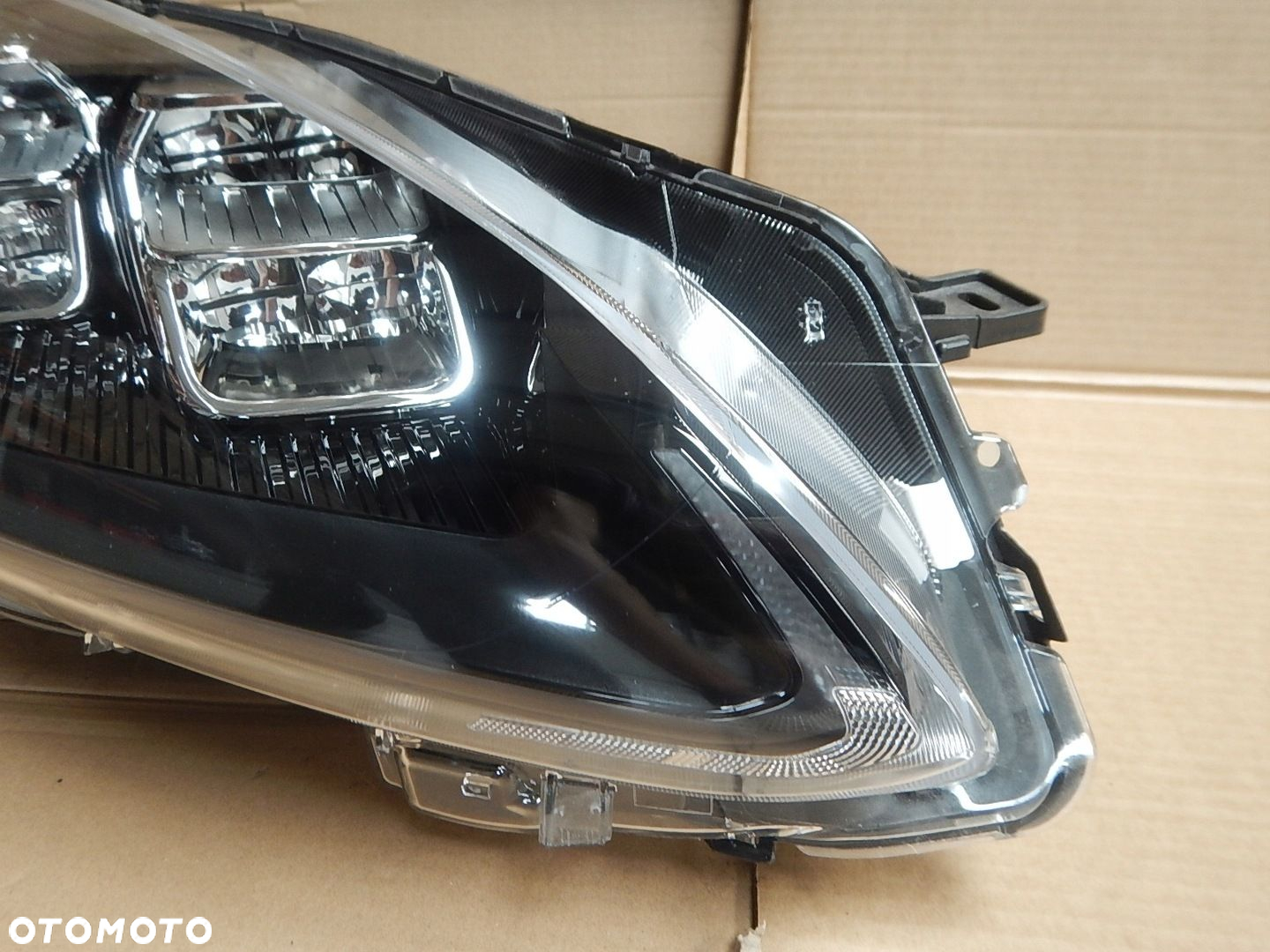 LAMPA PRZOD PRAWA FORD KUGA MK3 LV4B-13E014-FH LED EUROPA - 4