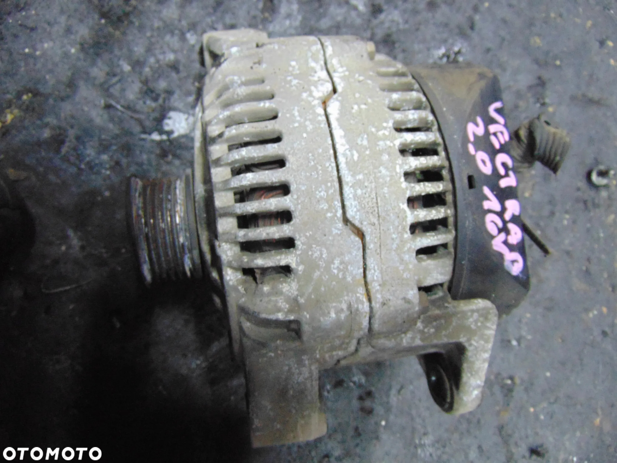 Alternator opel vectra B 2,0 16 v - 2