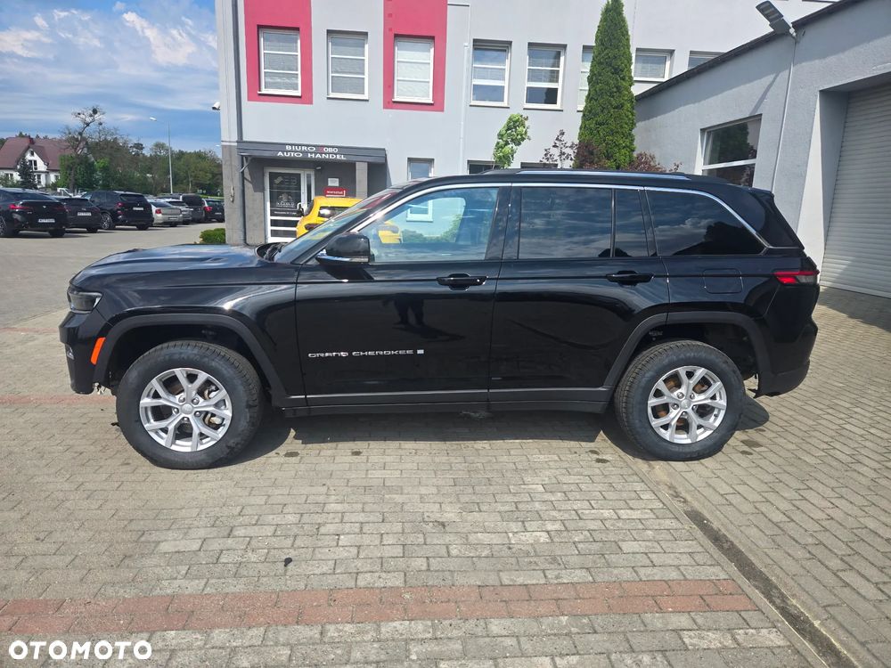 Jeep Grand Cherokee - 12