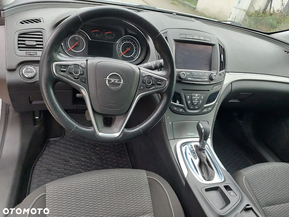 Opel Insignia 1.6 SIDI Turbo Edition - 10