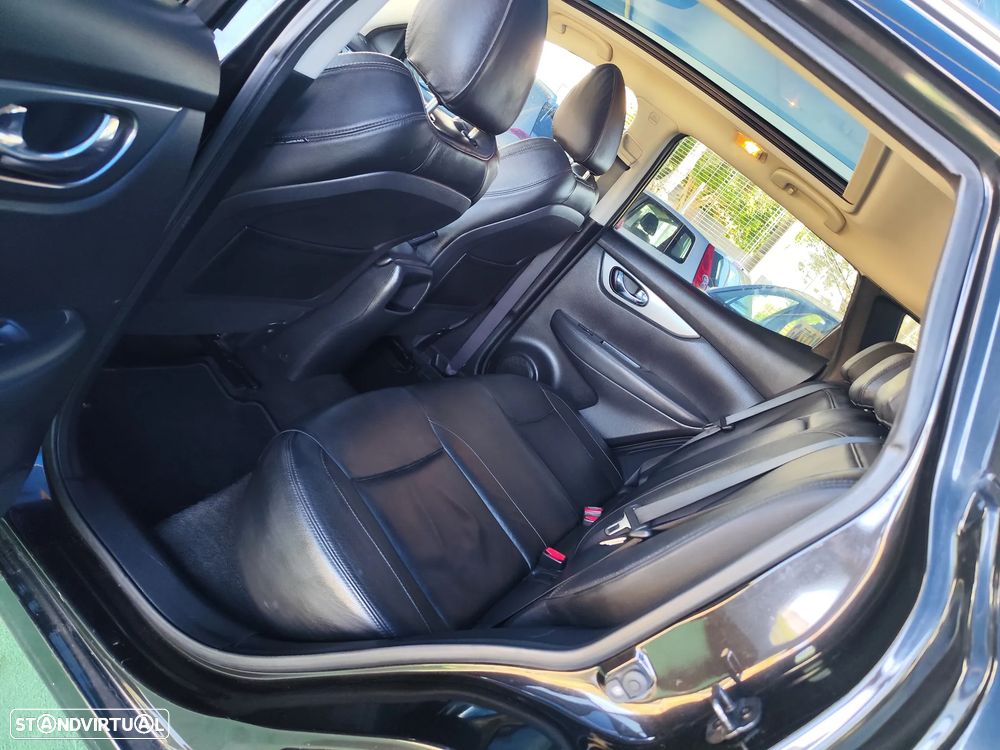 Nissan Qashqai 1.5 dCi Tekna Bose - 29