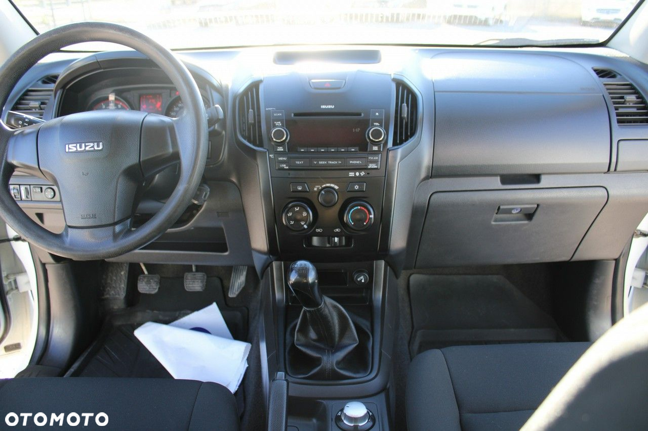 Isuzu D-Max 1.9 DC L - 19