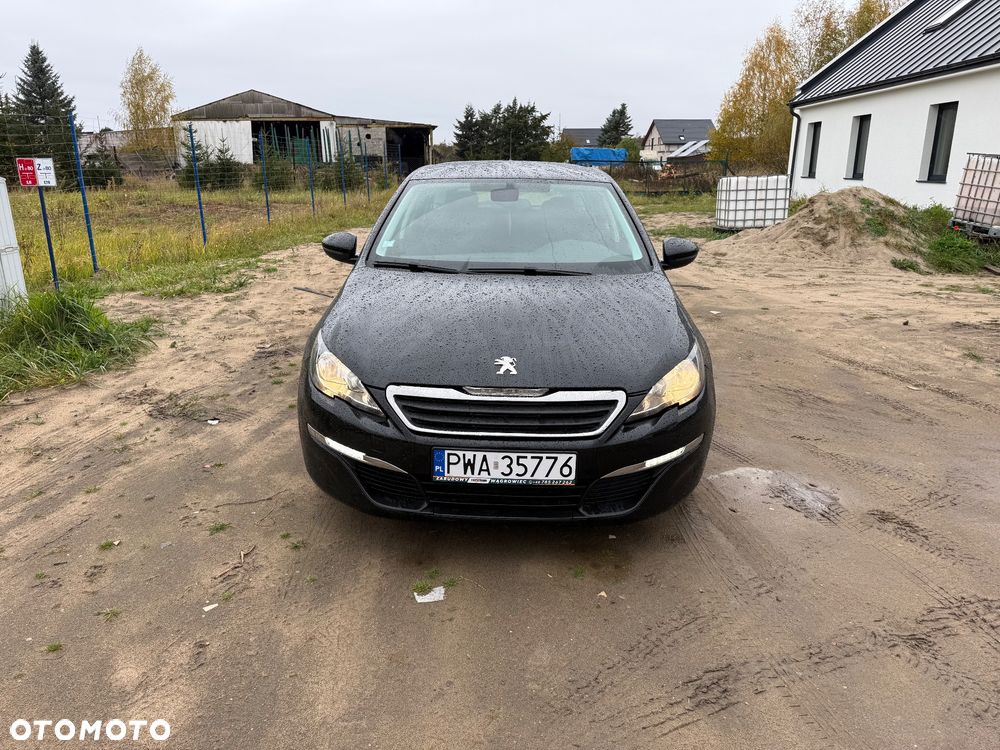 Peugeot 308 - 8