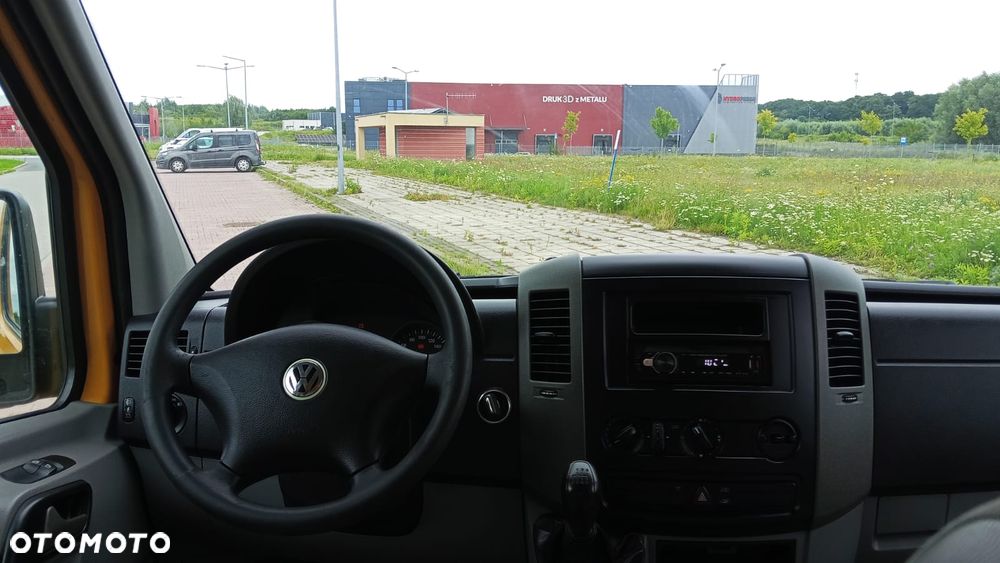Volkswagen CRAFTER 6 osób BRYGADÓWKA - 16