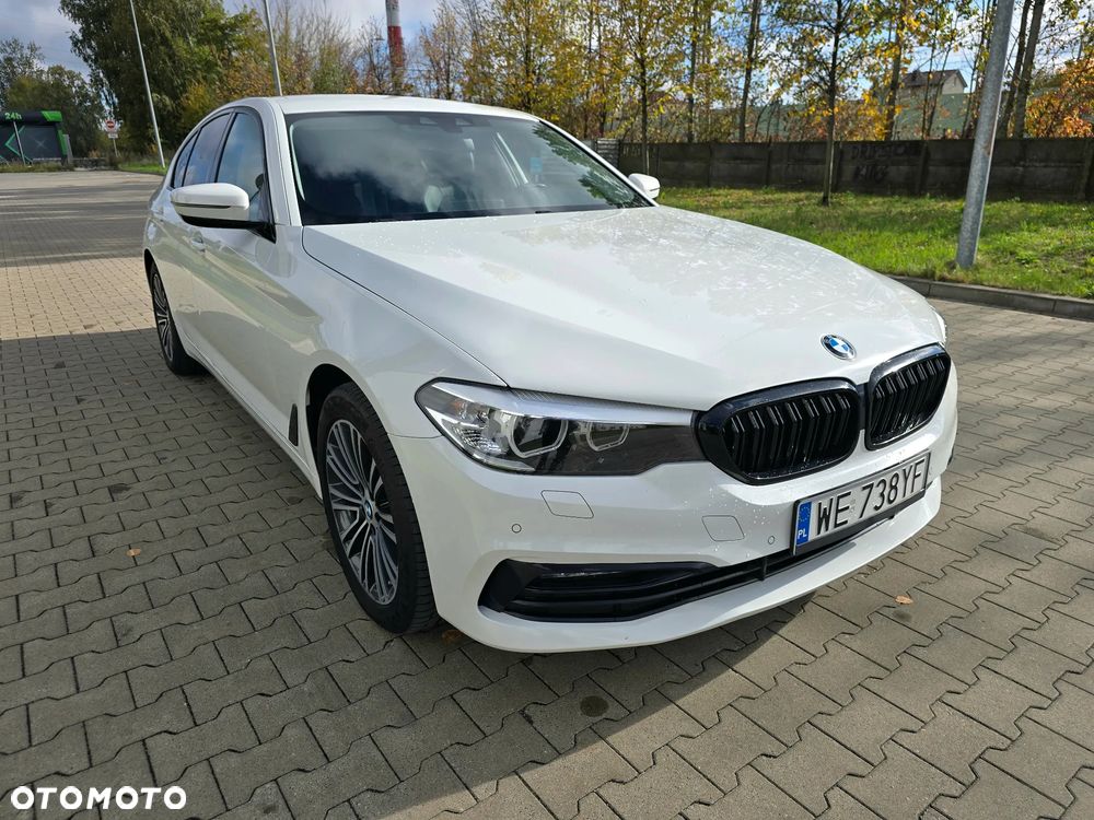 BMW Seria 5 ver-530e-iperformance-luxury-line-sport