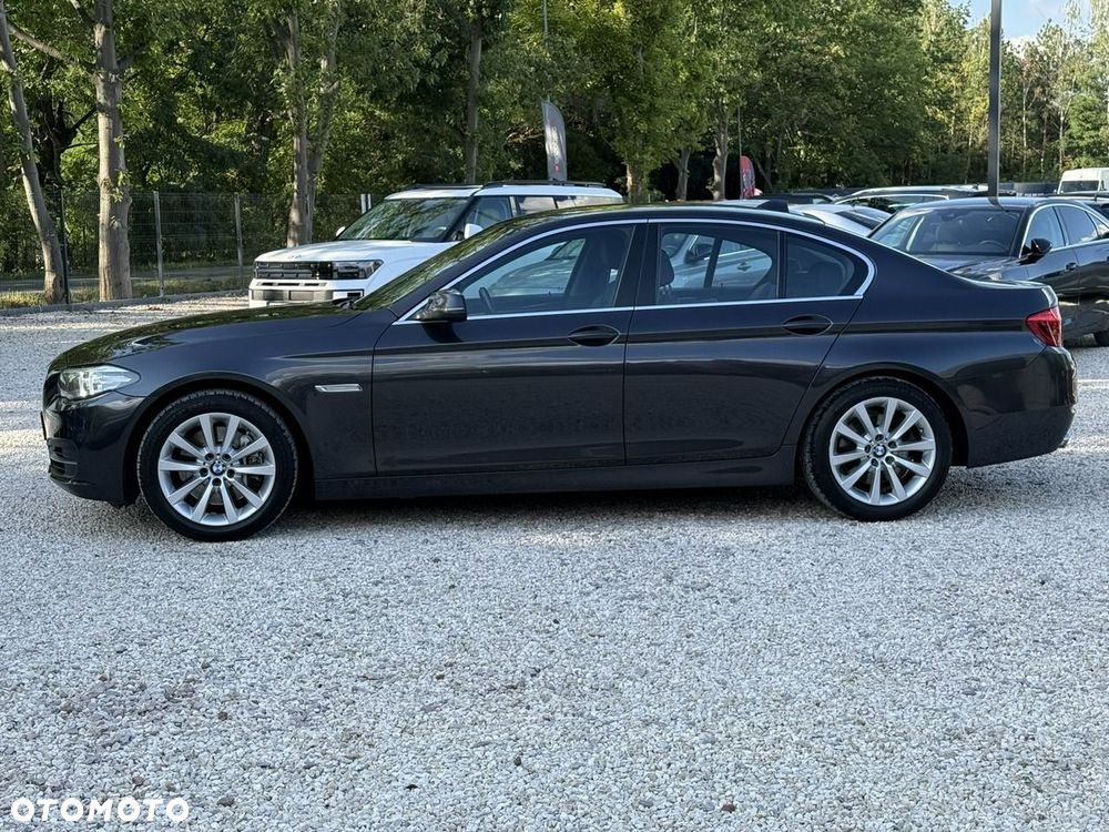 BMW Seria 5 528i Sport-Aut - 6
