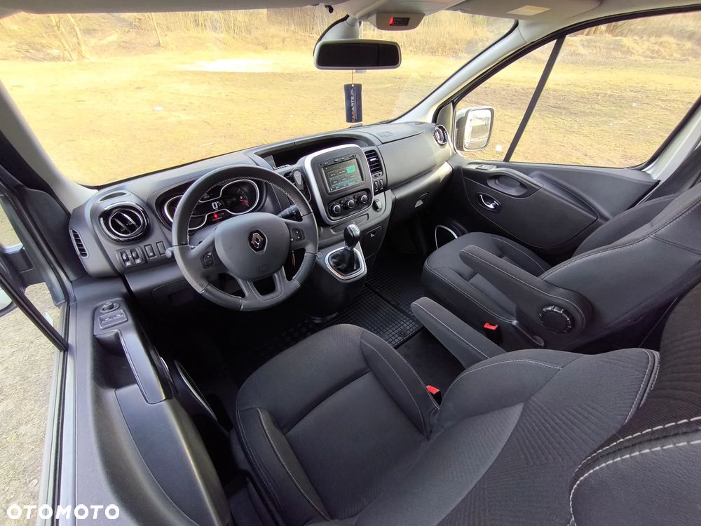 Renault Trafic Grand SpaceClass 2.0 dCi EDC - 12