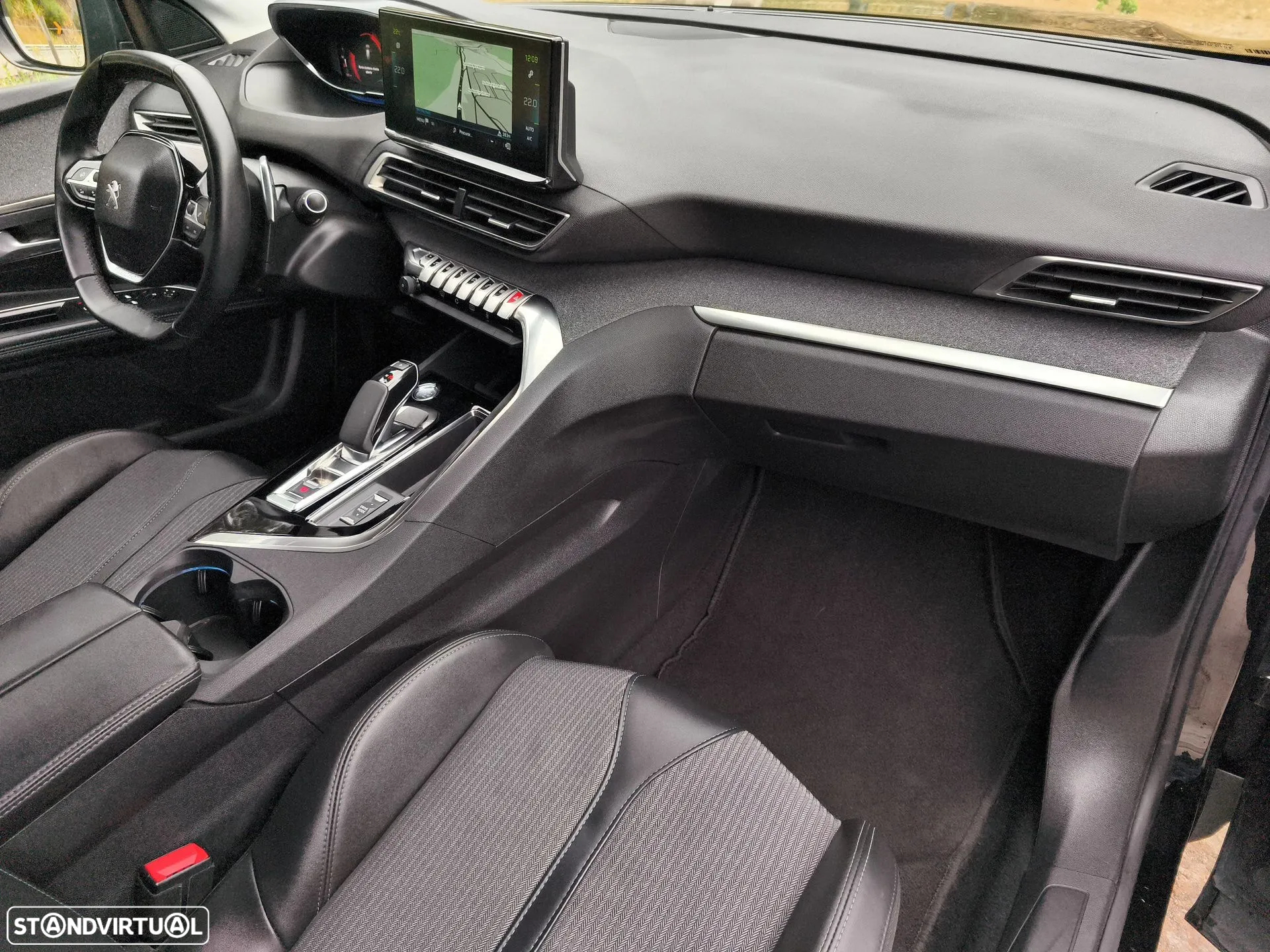 Peugeot 3008 1.6 Hybrid Allure e-EAT8 - 14